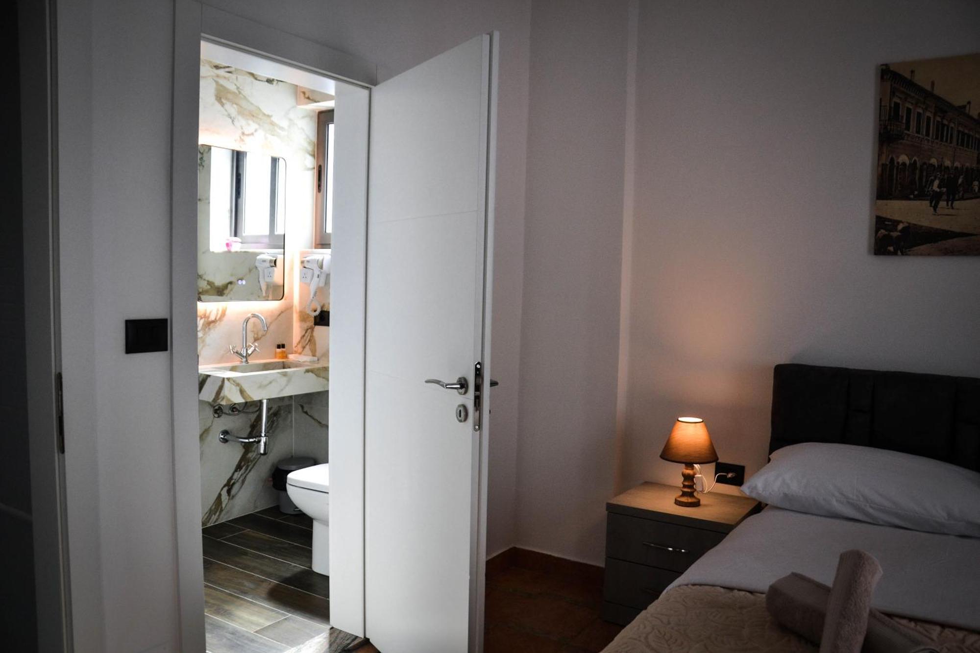 Horizont Apart-Hotel Shkoder Luaran gambar