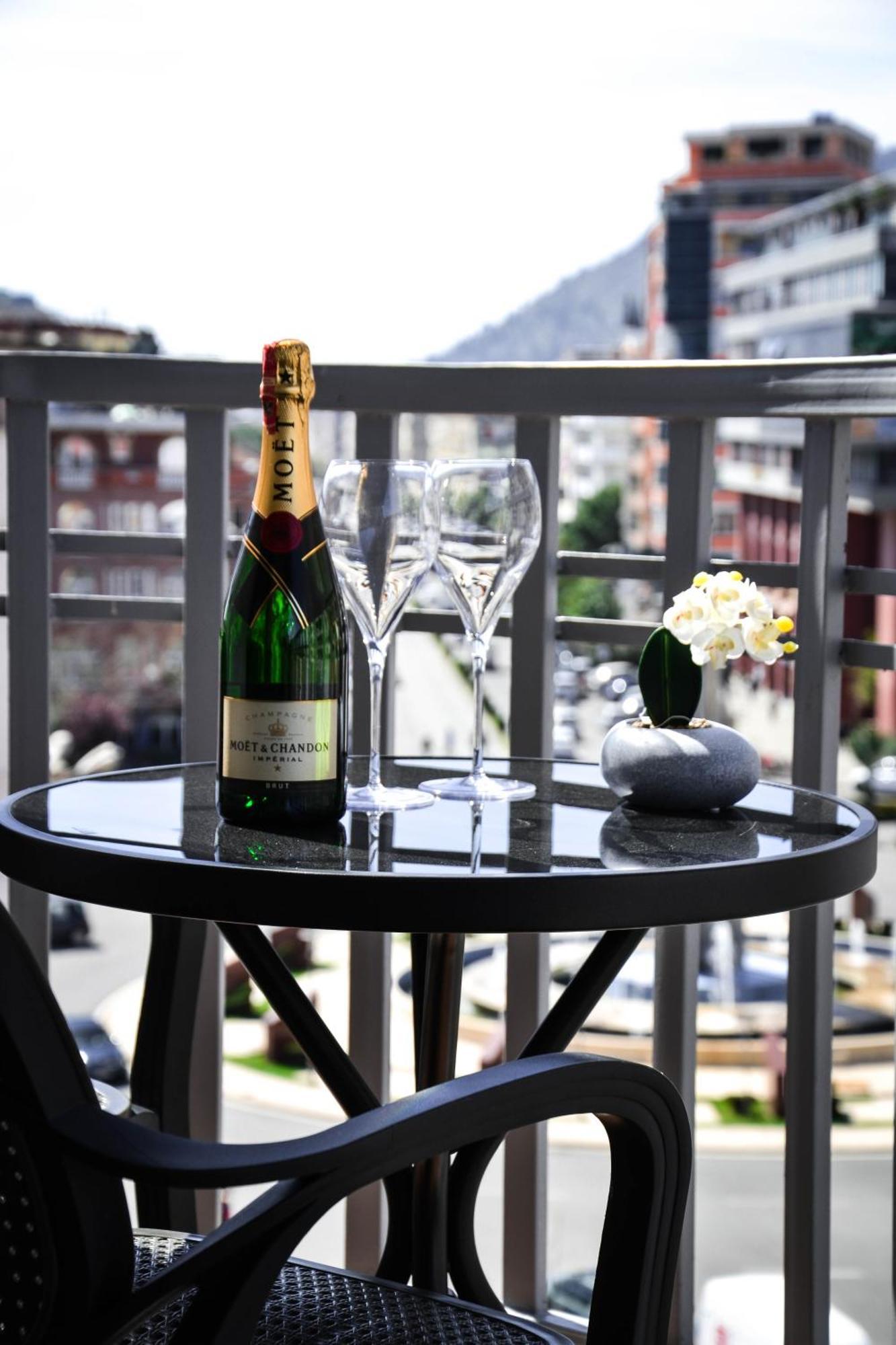 Horizont Apart-Hotel Shkoder Luaran gambar
